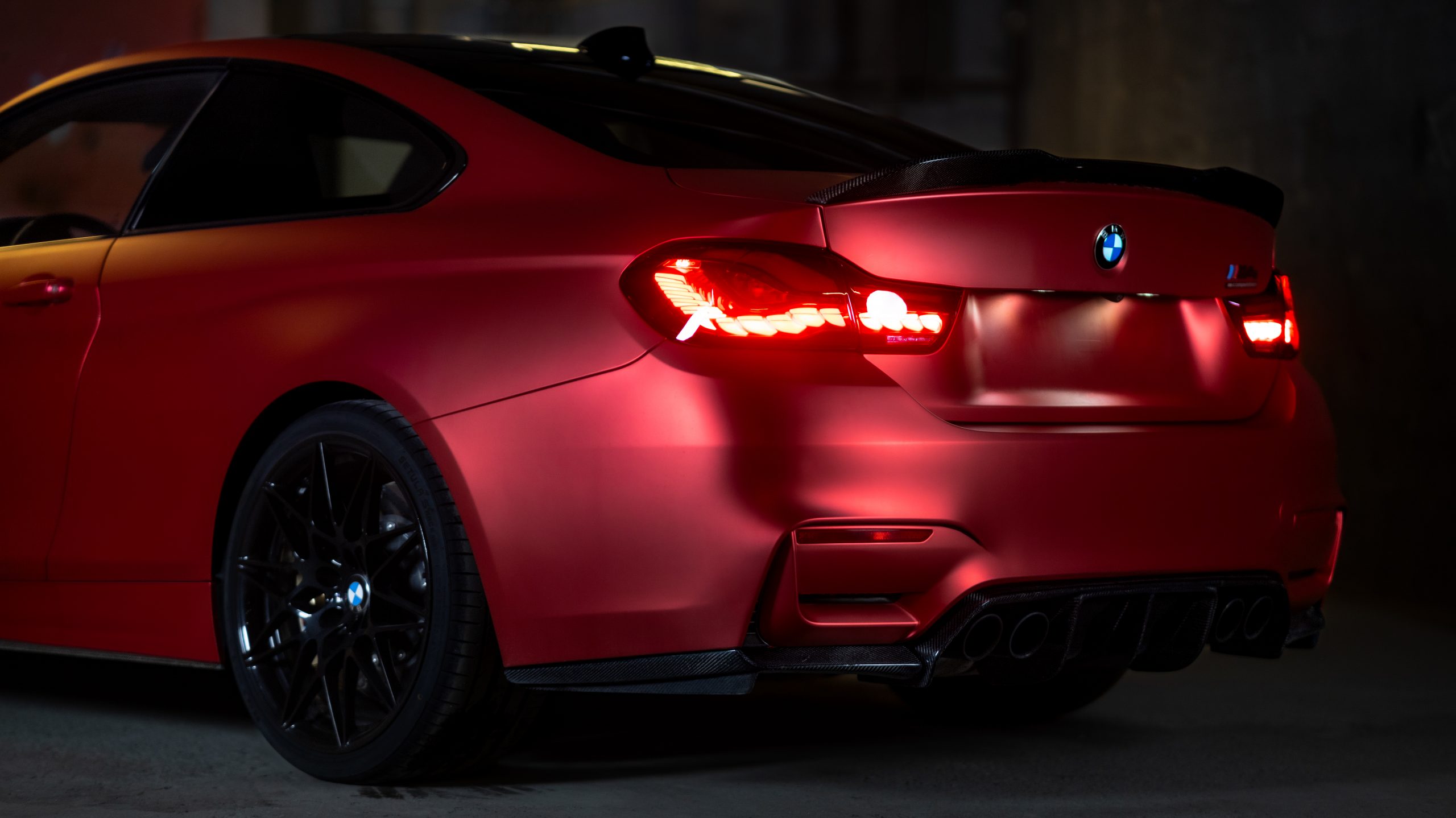 RED BMW