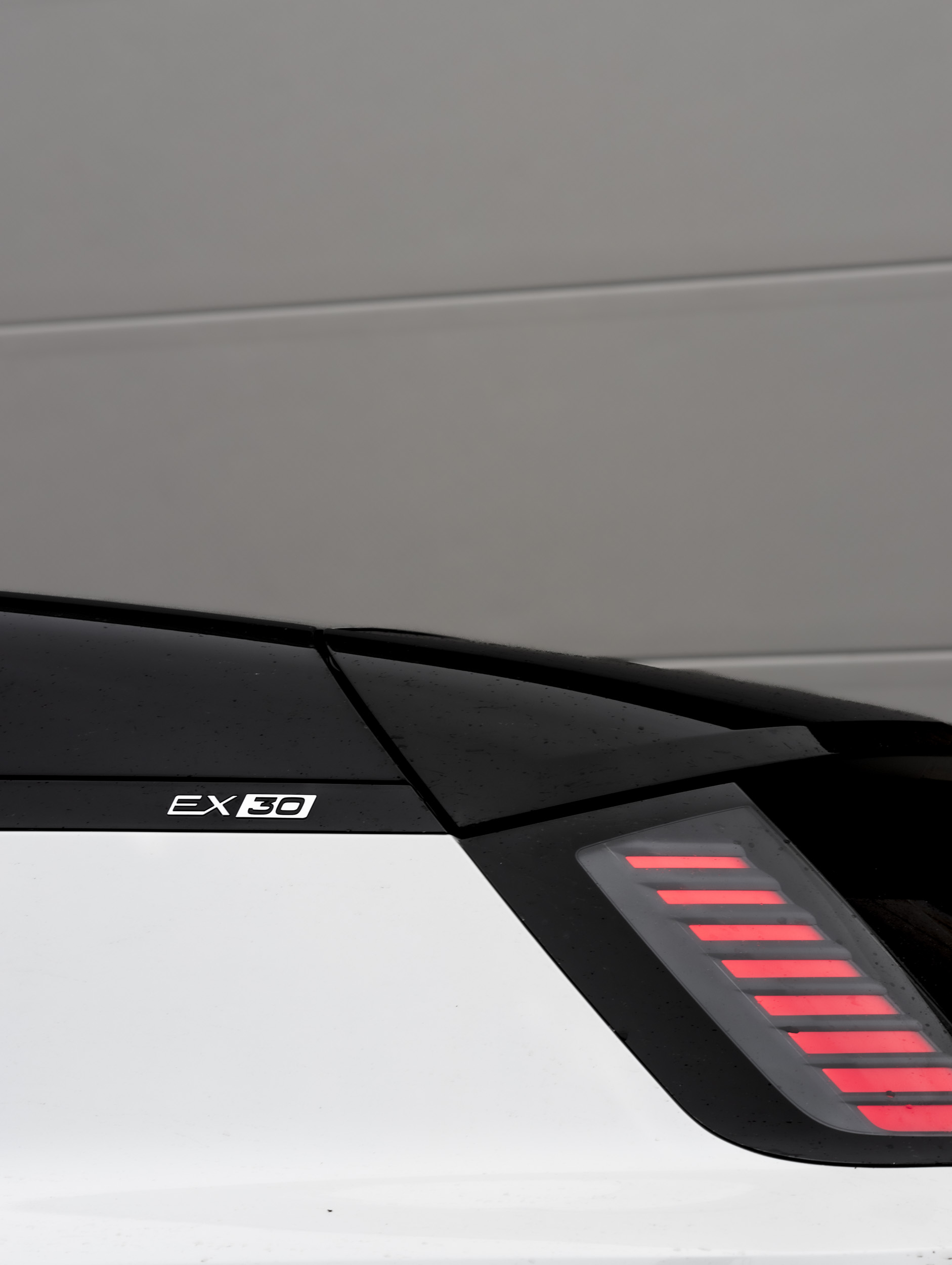 EX30